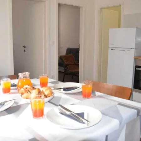 Pk - - Two Bedroom With View 1 公寓